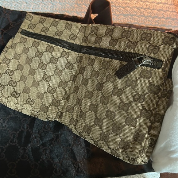 Gucci GG Canvas Belt Bag - Picture 5 of 17